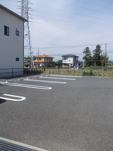 シャルマンの駐車場