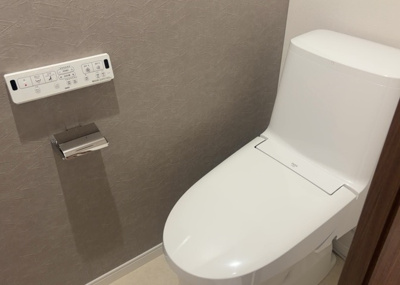 【トイレ】 | レクシオ相模原 | トイレは大きさや形、機能、抗菌性などが異なる多種多彩なタイプが各メーカーから出ています。それぞれに良さがあるため、事前にどういったタイプのトイレがいいのかをご家庭内で決めて、内見に行くといいでしょう。