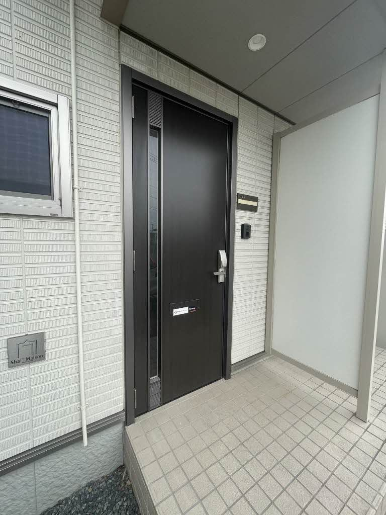 ルオントＫの玄関