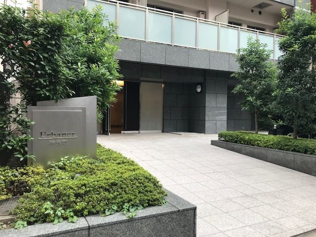 アーバネックス神保町のエントランス