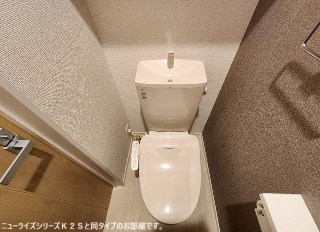 アンジュ　Ｂのトイレ|落ち着いた色調のトイレです