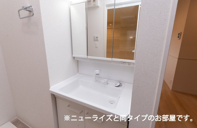 アンジュ　Ｃの洗面所|広い洗面スペース