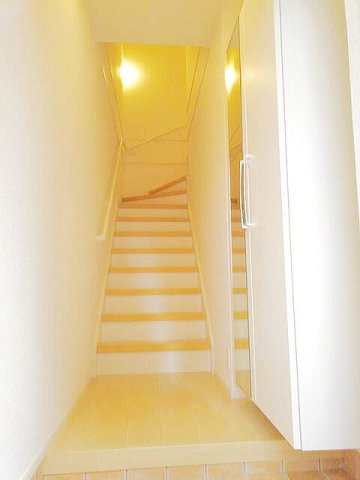 グレイスヒル弐番館の玄関|ゆったりとした玄関です