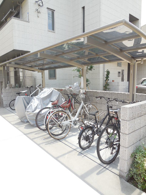 Ｂｅｌｌ Ｄｅｅｒの駐車場|★屋根付き駐輪場★