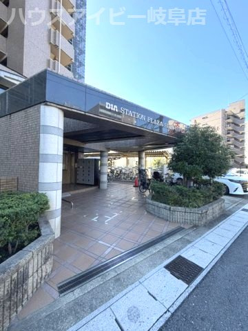 ダイアパレス・ステーションプラザ新岐阜！名鉄岐阜駅まで徒歩6分！のエントランス|ダイアパレス・ステーションプラザ新岐阜！名鉄新岐阜駅まで徒歩6分！南東向きの明るいお部屋です♪