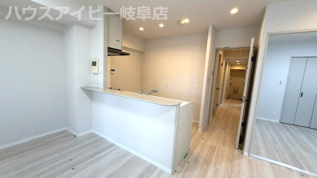 【居間・リビング】の画像