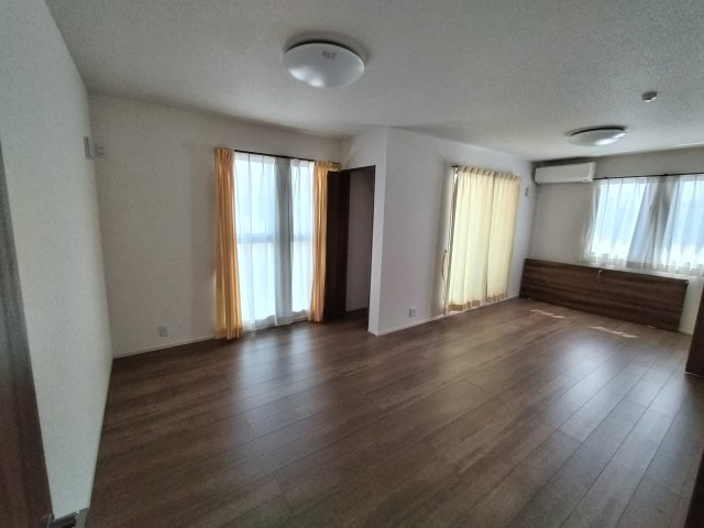 大田原市若松町・中古戸建の居間・リビング