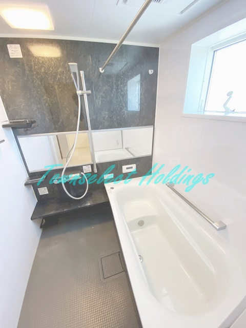 藤沢市鵠沼桜が岡１丁目の一戸建ての浴室