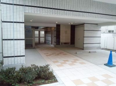 ラヴィエント浅草橋のエントランス