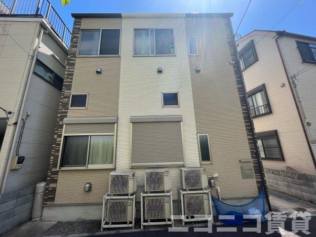 足立区日ノ出町のアパートの外観