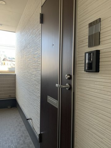 グランテラス日吉の玄関|※同タイプ別部屋の参考写真