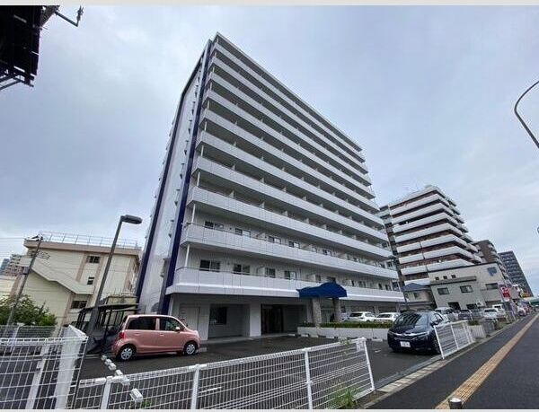 ベルシティ榴ヶ岡の外観