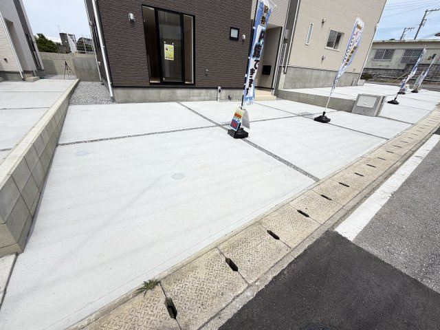 南城市佐敷伊原　第2（全4棟）1号棟の駐車場|※同仕様写真です　