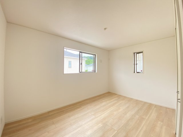 南城市佐敷伊原　第2（全4棟）1号棟の洋室|※同仕様写真です　