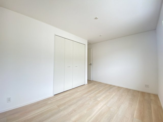 南城市佐敷伊原　第2（全4棟）1号棟の洋室|※同仕様写真です　