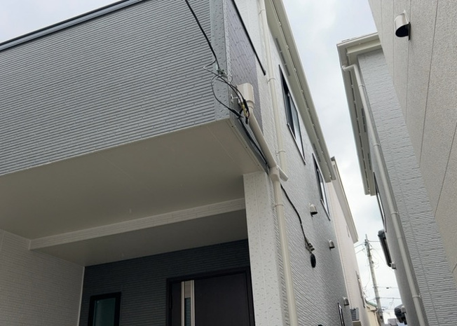 【内装】 | 内装はとにかくおしゃれなものがいい！と選ぶ前に、まず住んだ後のことを想像してみましょう。住んでみたらコンセントの位置が悪くて使いにくいなど出てきます。事前にどの家電をどこに置くか想定しておきましょう。