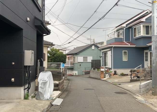 【展望】 | 眺望を気にして物件を探す場合、前面に建物が建っていないか現地で確認しましょう！前面に建物があると景色はもちろん、日当たりや風通しにも影響が出てきます。住んだ時のことを想像しながら現地見学をしましょう。