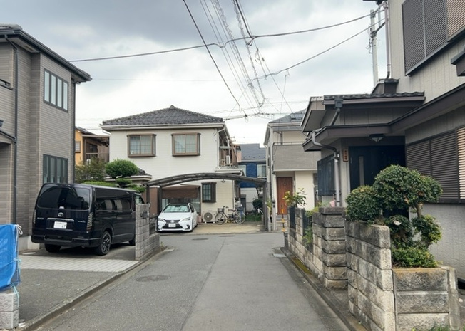 【展望】 | 桜や紅葉の名所に出かける人は多いと思いますが、家にいながら季節の移ろいを感じる生活を送りませんか？リビングや窓から見える景色が生活を彩るワンポイントに！現地から見える景色を堪能してみては如何でしょう。