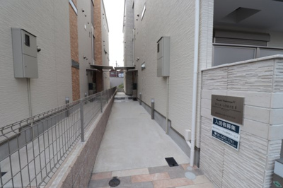 【エントランス】 | クリエオーレ茨田大宮Ⅳ