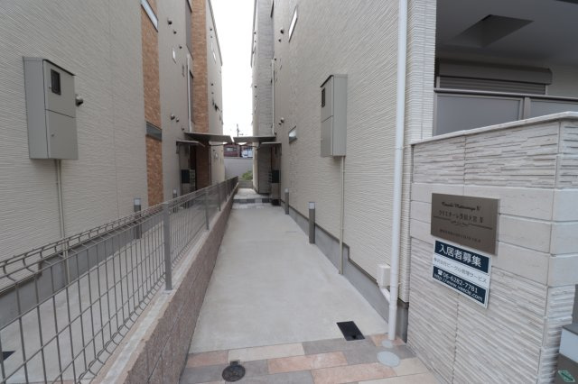 【エントランス】 | クリエオーレ茨田大宮Ⅳ