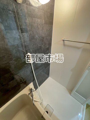 ミライズ南千住の浴室
