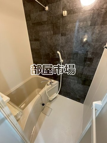 ミライズ南千住の浴室