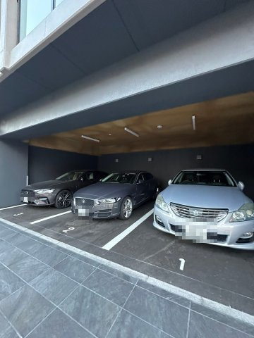 ザ・シンフォニア新栄　名古屋市賃貸　仲介手数料無料の駐車場