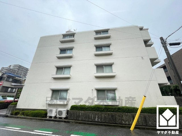 上甲子園ビューハイツの外観|上質な暮らしを象徴する、スタイリッシュな外観。帰るたびに誇らしく思える住まいがここに。