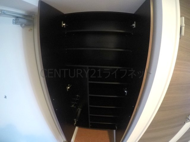 【玄関】 | ラグゼ新大阪アルファ