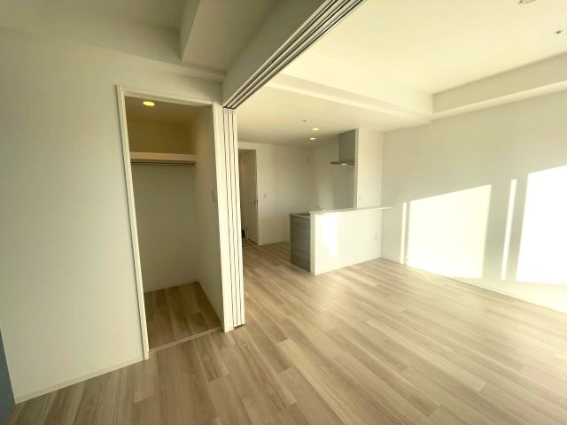 セレニテ十三ミラクの洋室
