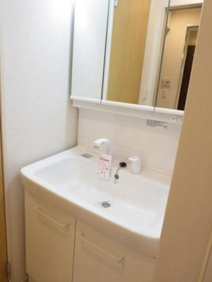 【洗面所】 | シエロアズール　Ｂ | コンパクトで使いやすい洗面所