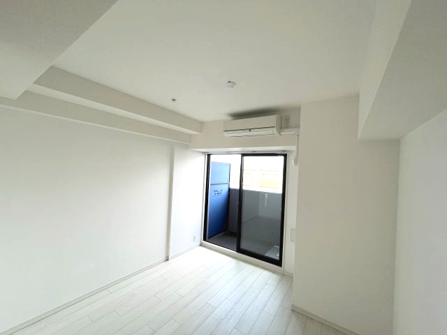 S-RESIDENCE新大阪WESTの居間・リビング