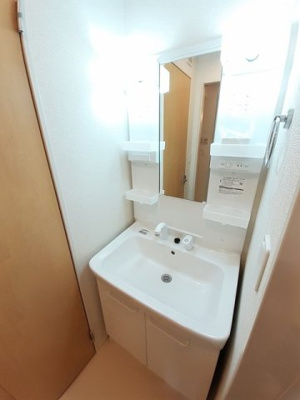 【洗面所】 | ル・ヴァンＡ | コンパクトで使いやすい洗面所