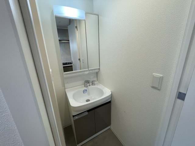 Dimus新大阪の洗面所|イメージとして同建物他部屋を表示しています