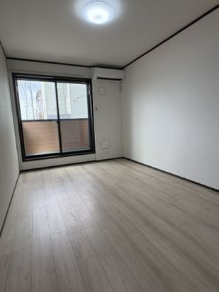 ケンオウヴィラ前原の居間・リビング