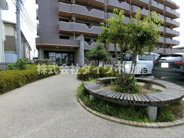 ラフィーネＫのエントランス