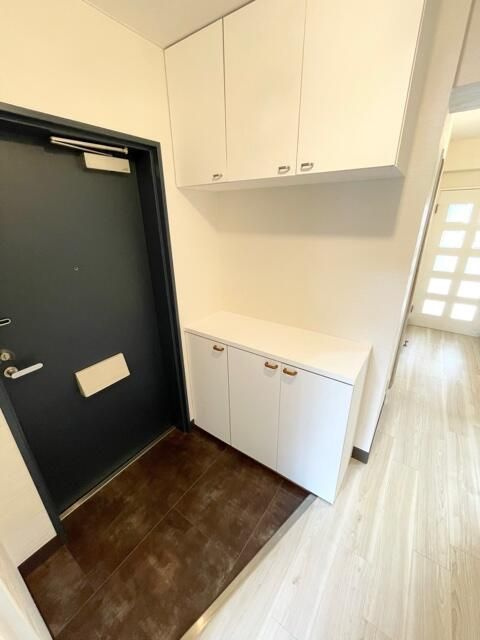 プラシス北柏の玄関