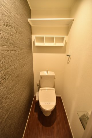 大阪市都島区都島北通１丁目の賃貸マンションのトイレ