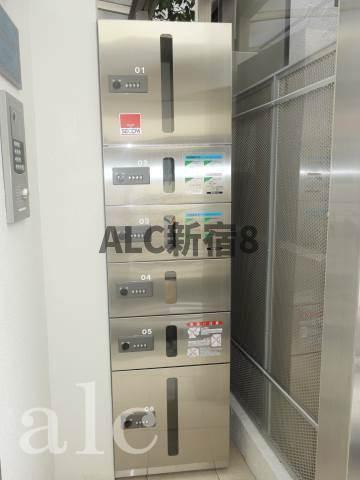 桐栄グランデの設備|宅配BOX