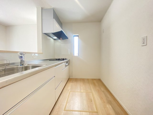 南城市佐敷伊原　第2（全4棟）3号棟のキッチン|※同仕様写真です　