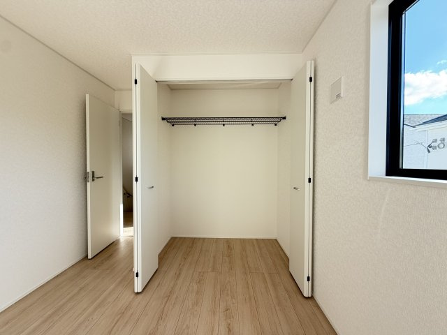 南城市佐敷伊原　第2（全4棟）3号棟の洋室|※同仕様写真です　