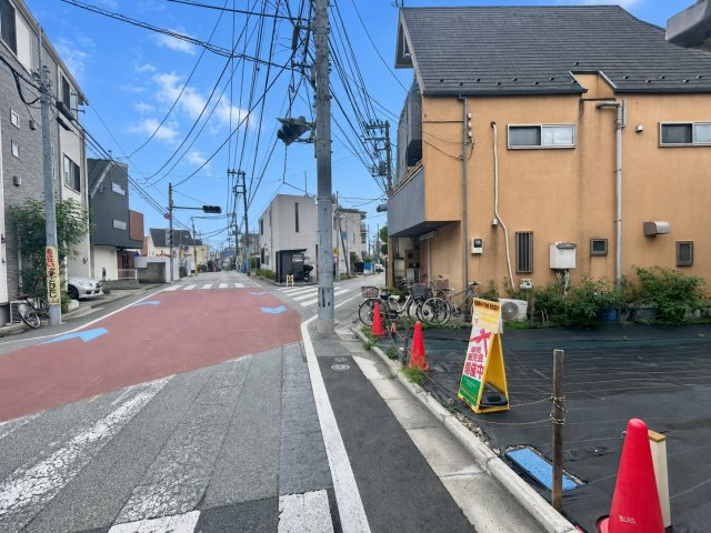 大田区上池台5丁目　建築条件付き売地の前面道路含む現地写真|2026.07.25撮影

現地ご見学希望・資料請求などお気軽にお問い合わせ下さい！
03-5990-5201