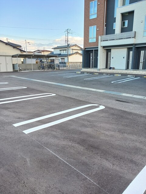 グランデージ城ノ内Ｂの駐車場|駐車場