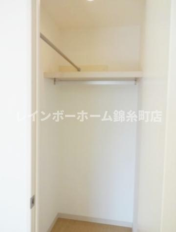 ルームス市川（E-073)の収納