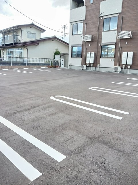 メルヴェーユ　Ｍ・Ⅱの駐車場|駐車場