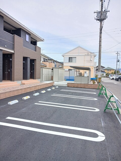 ウエストコートの駐車場|駐車場