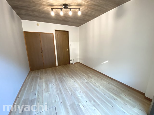 コーポ杉本の洋室