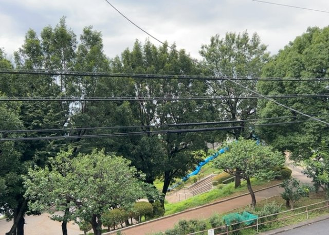 【展望】 | 眺望を気にして物件を探す場合、前面に建物が建っていないか現地で確認しましょう！前面に建物があると景色はもちろん、日当たりや風通しにも影響が出てきます。住んだ時のことを想像しながら現地見学をしましょう。