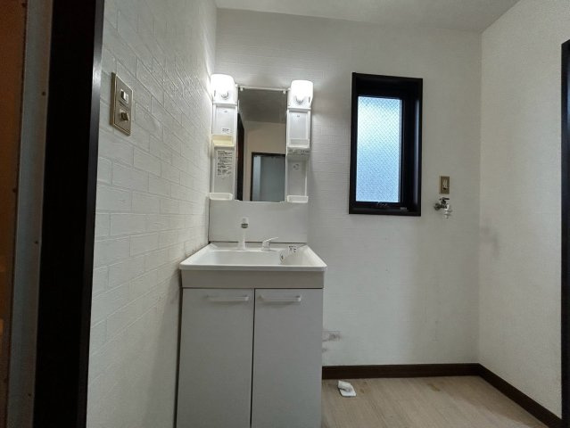 エトワール三津屋　C棟の洗面所