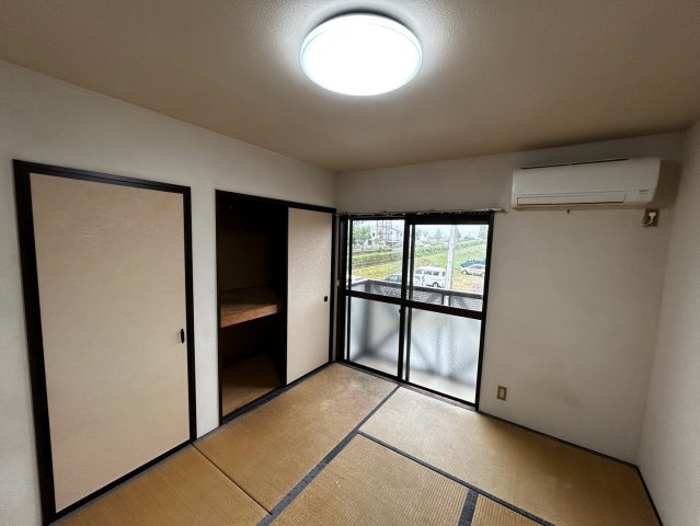 エトワール三津屋　C棟の和室